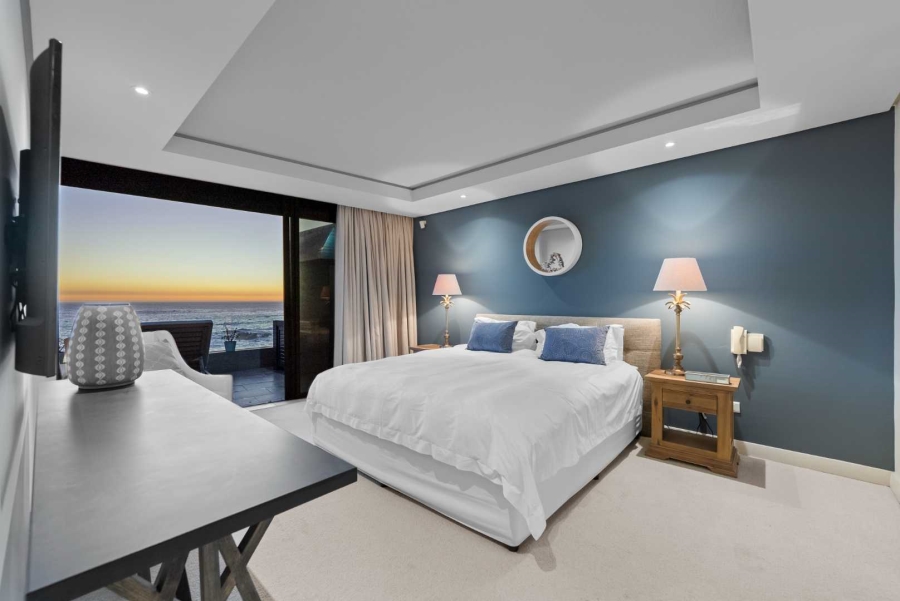 2 Bedroom Property for Sale in Clifton Western Cape